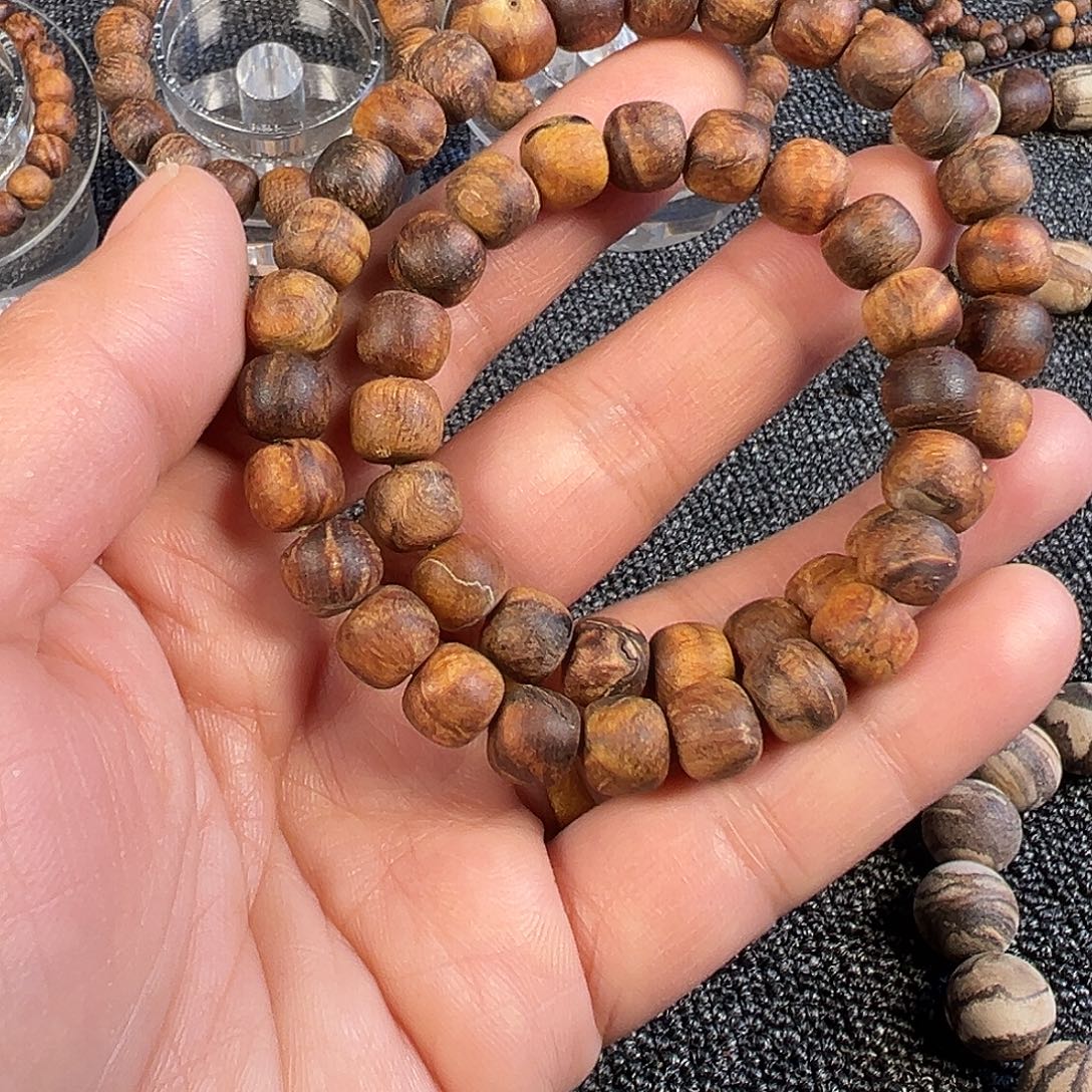 贡木89印贡粗抛龙胆纹水波纹瑕疵