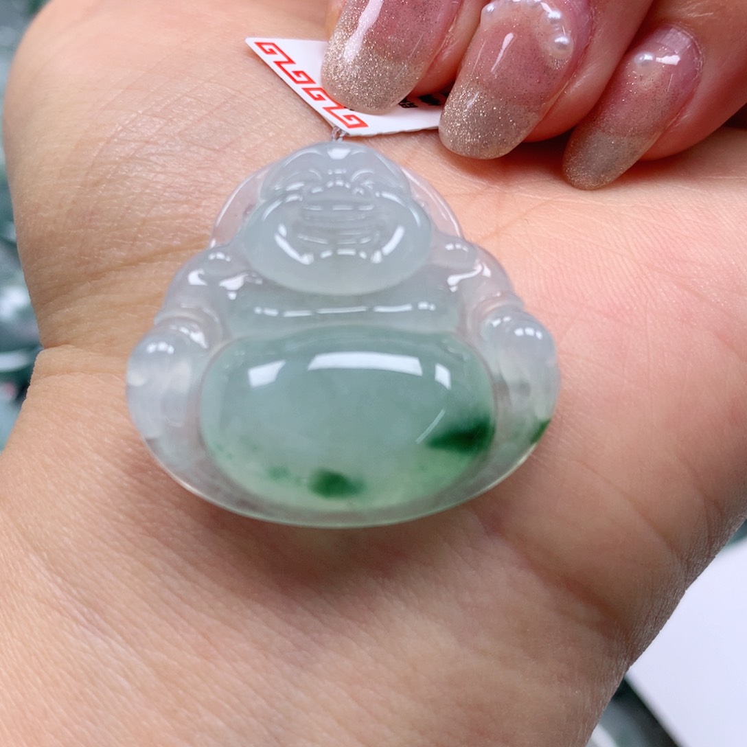 翡翠颈饰未镶嵌阿**讯天然翡翠