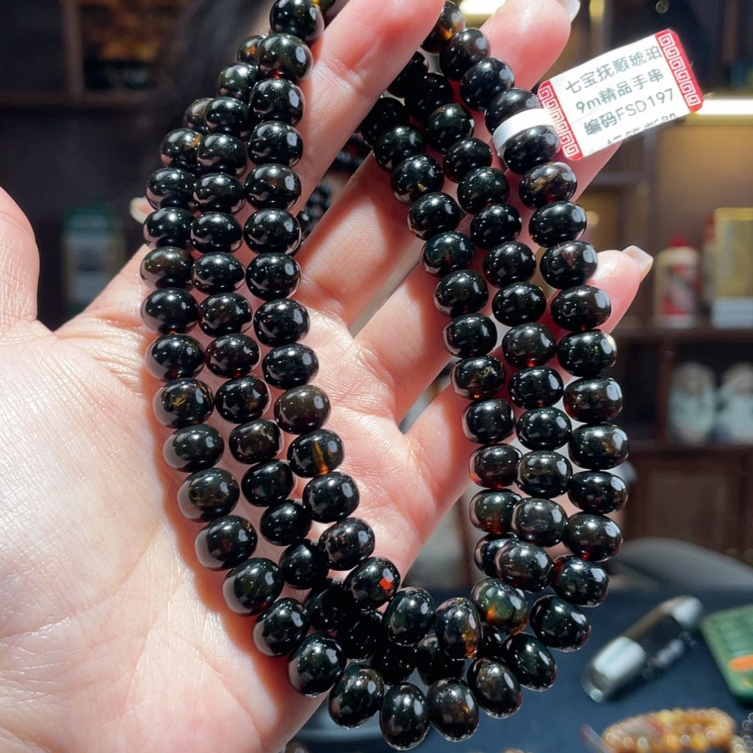 琥珀颈饰未镶嵌9m翳珀