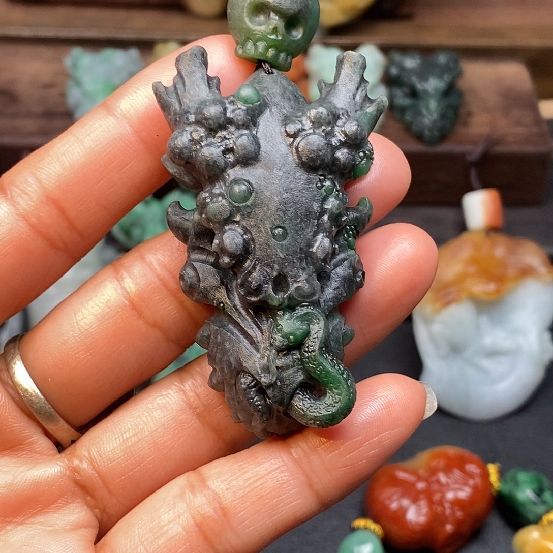 M***K定制翡翠未镶嵌毛货抛光