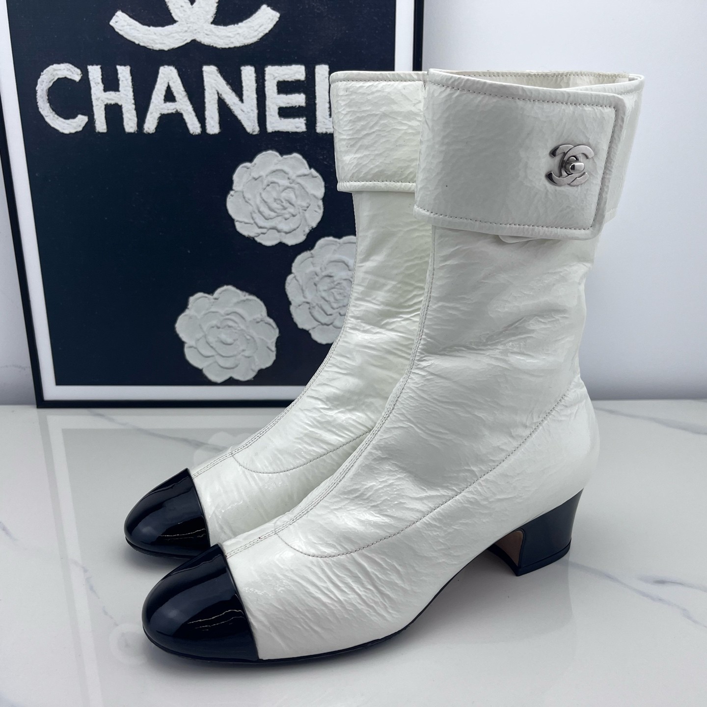 99新 Chanel/香奈儿 Chanel香奈儿 白色拼接短靴36码/jm01395