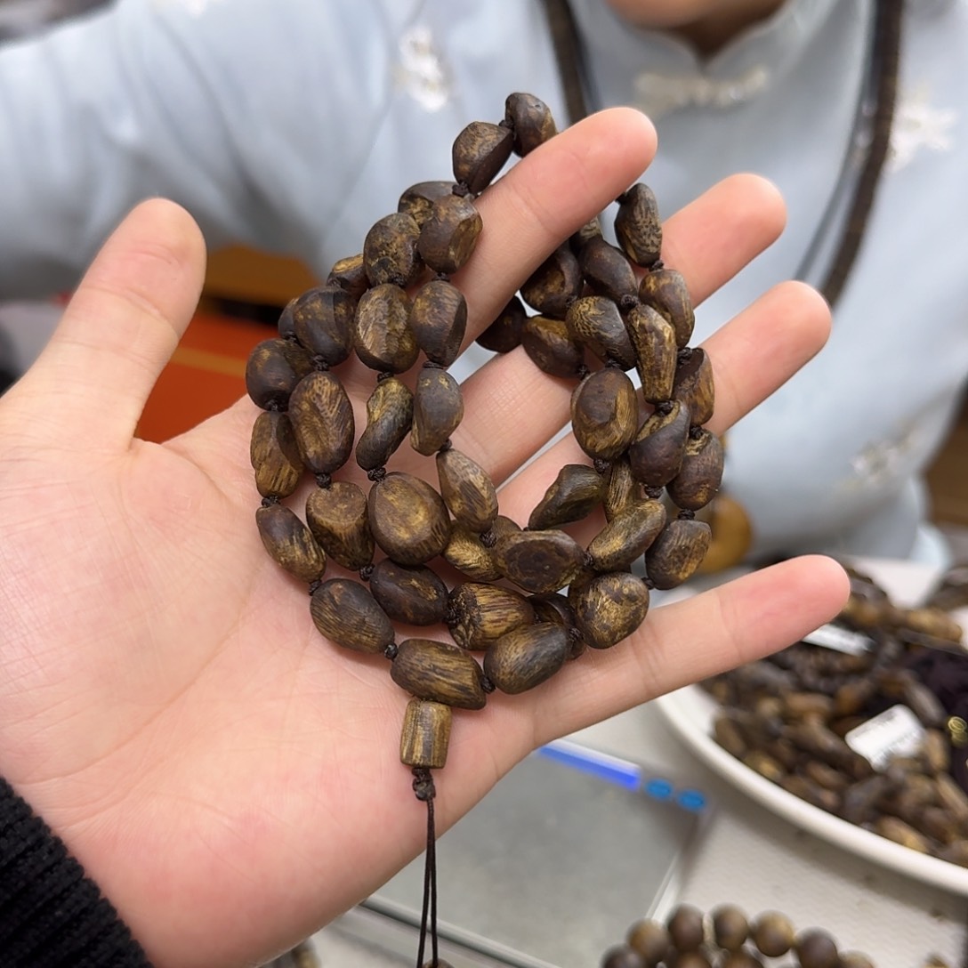 沉香木手串白棋 99 沉树丁多圈 36 克多样性发一