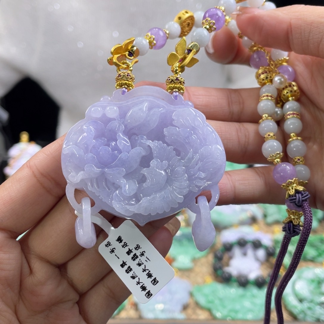 翡翠颈饰未镶嵌代编织