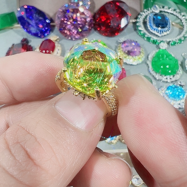 非金属红色蓝色满镶嵌吊坠