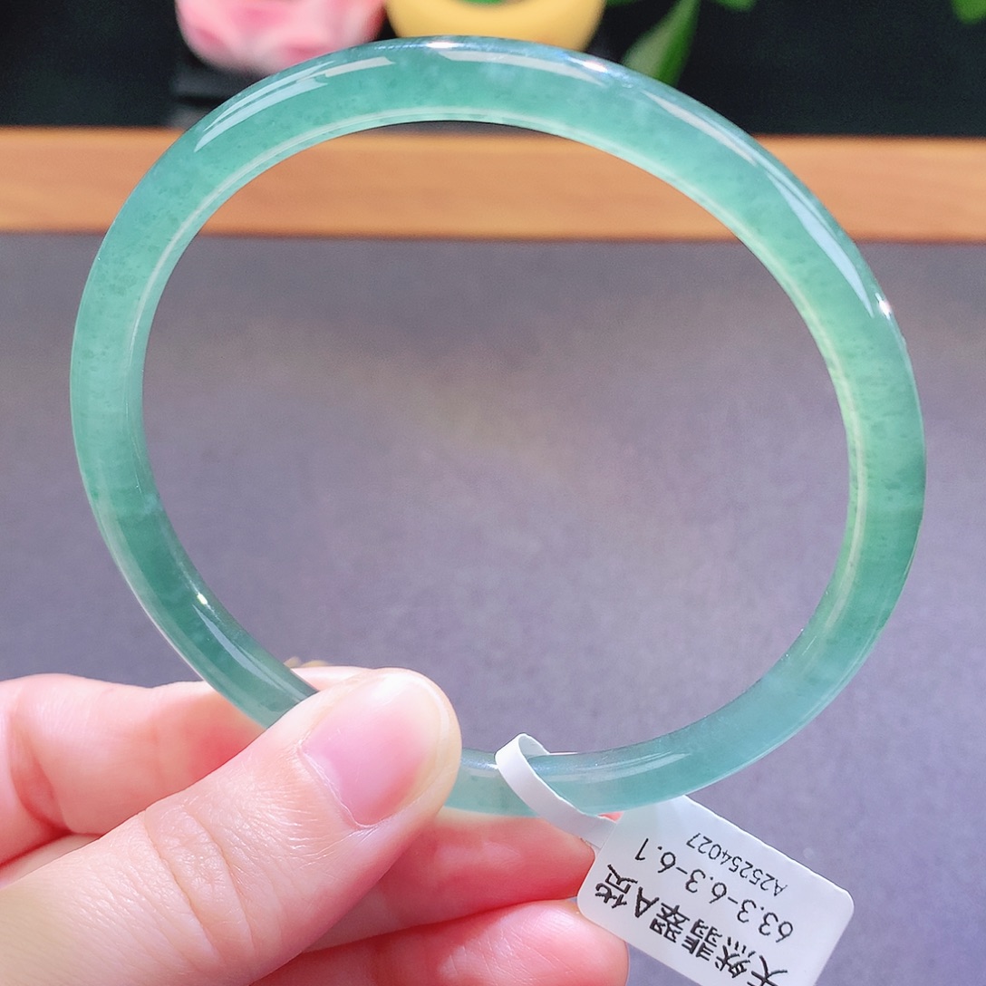 翡翠未镶嵌手镯天然翡翠