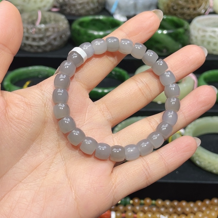 和田玉手镯58圈口 编号75未镶嵌