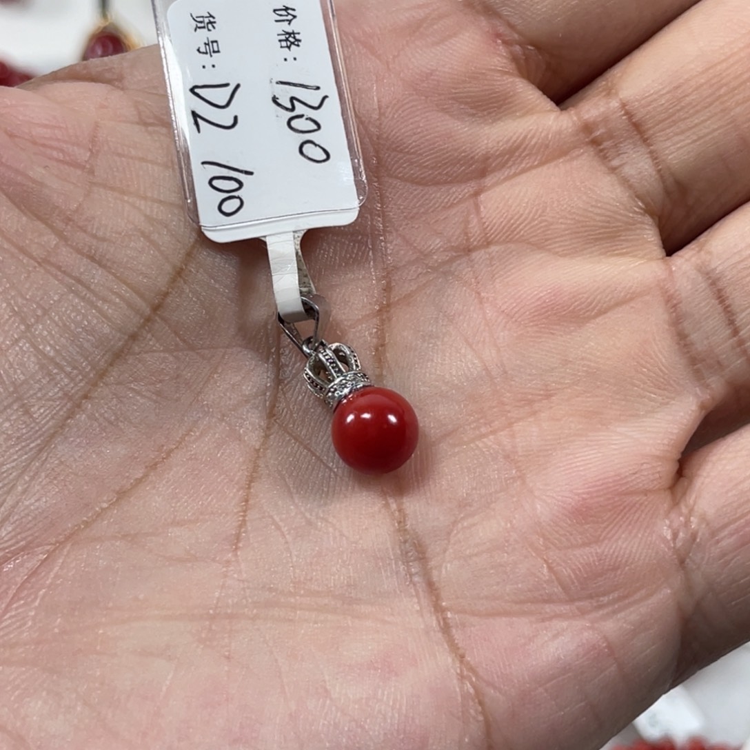 春***芳开播福利多多打吊坠