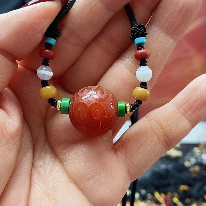 玛瑙/玉髓颈饰合金