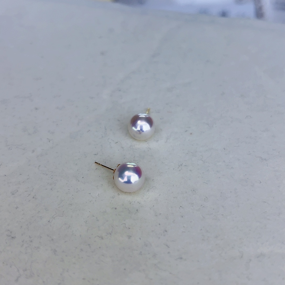 海水珍珠海水akoya天女耳钉8.5-9mm18K金镶嵌