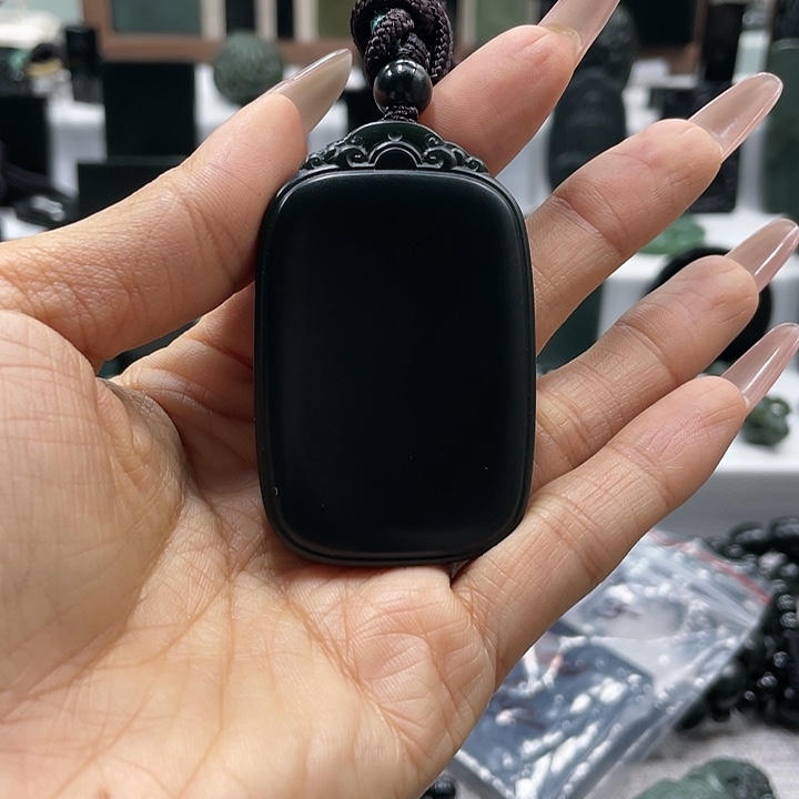 【闪购商品】颈饰未镶嵌和田玉（青玉）鱼*木