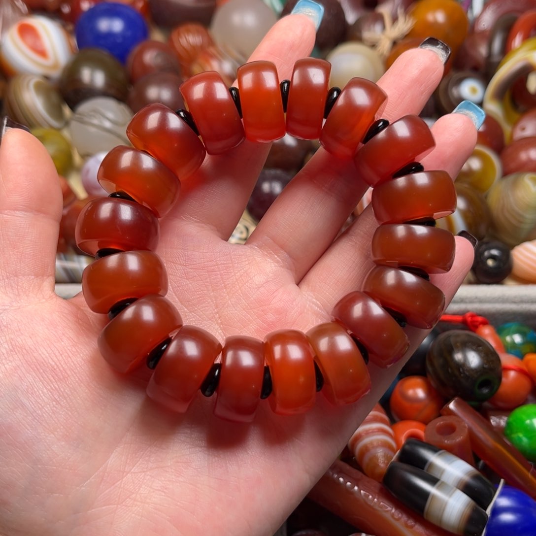 玛瑙/玉髓颈饰未镶嵌