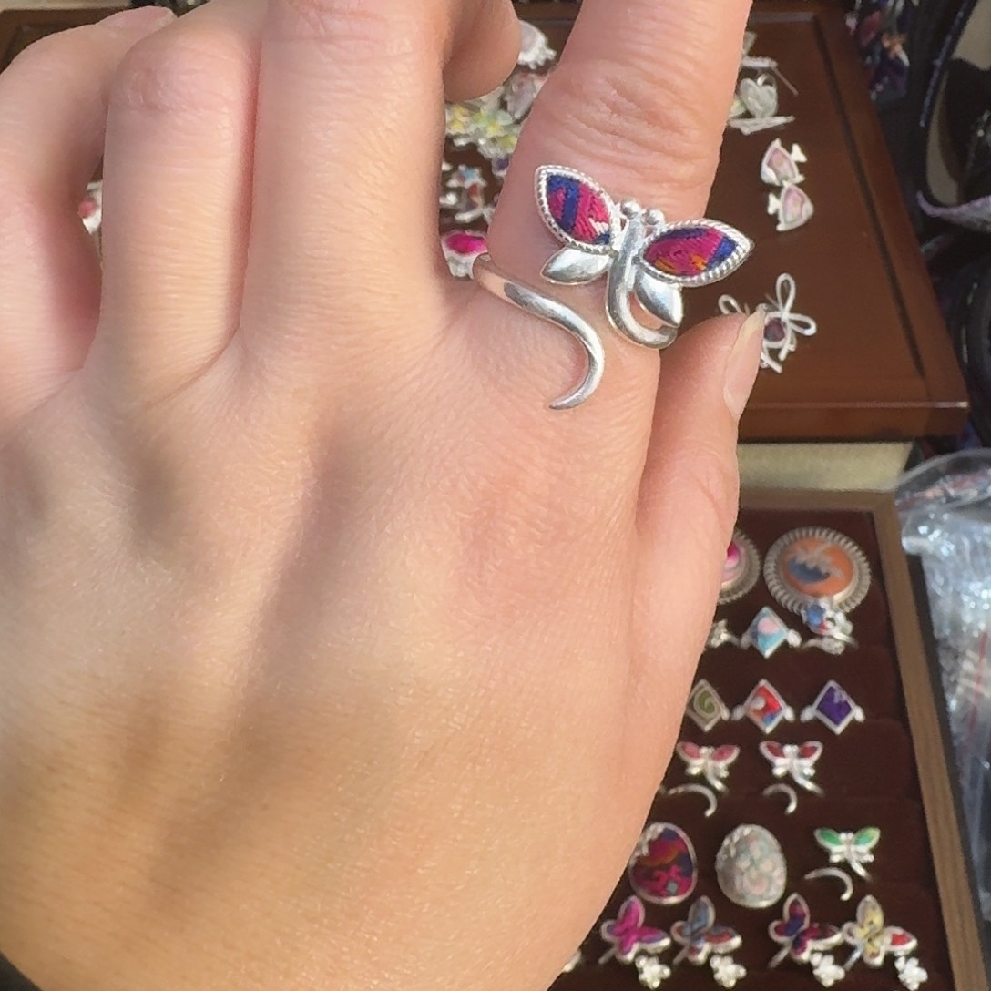 织绣民族风刺绣戒指