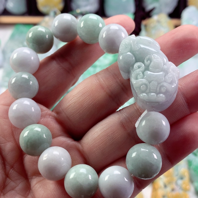 【闪购商品】翡翠吊坠(不含链)未镶嵌