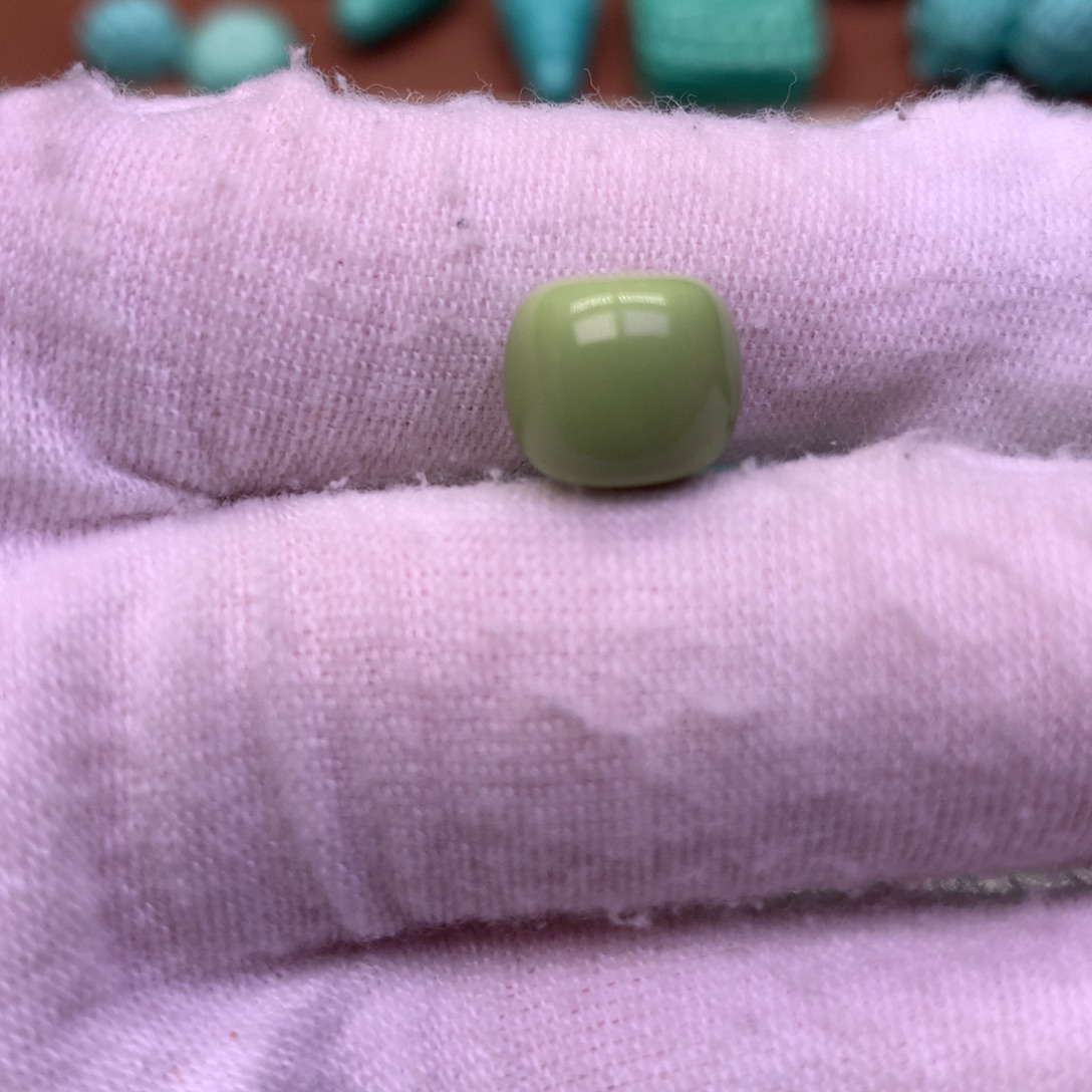 原生态散珠配珠老型黄绿色卡10