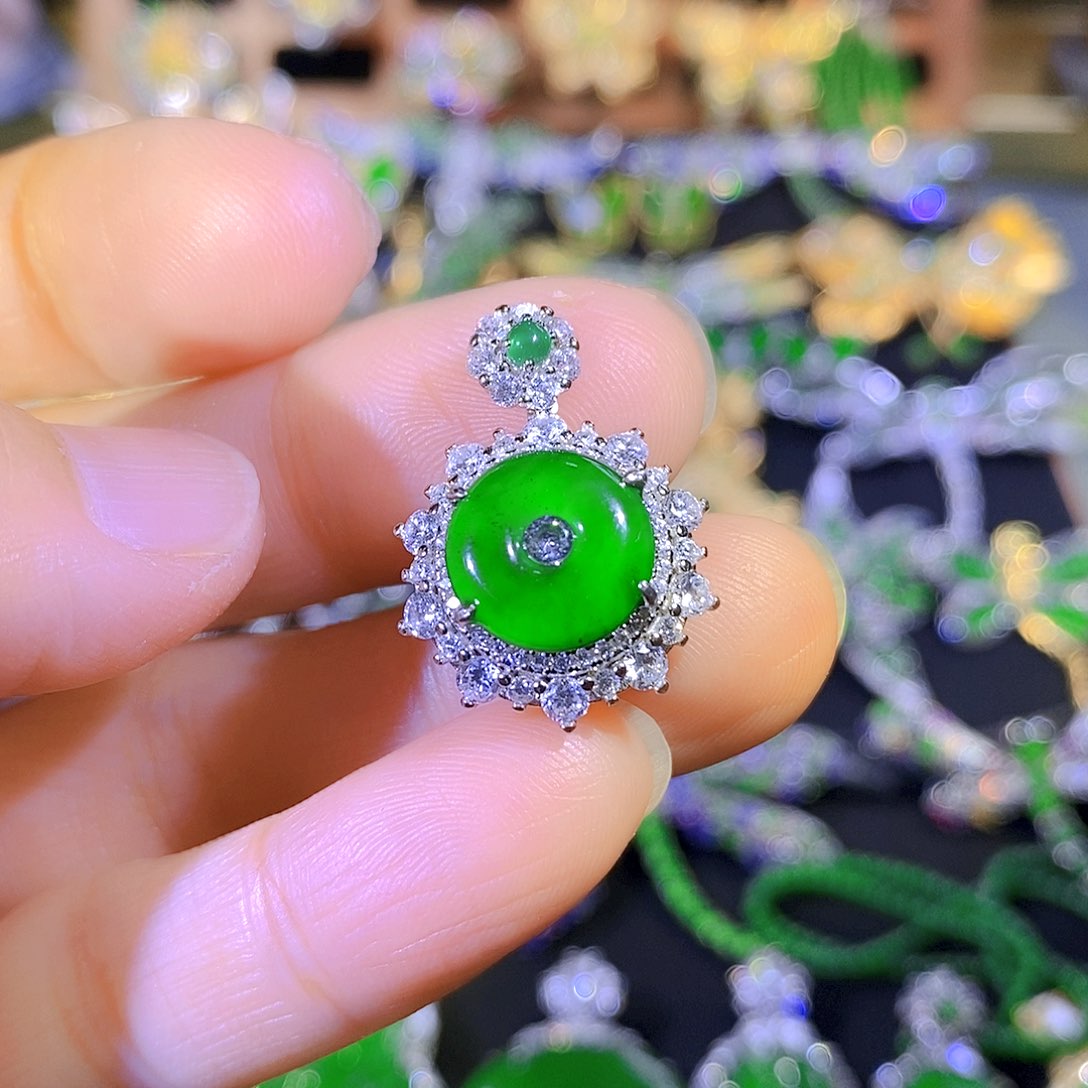 吊坠(不含链)银S925镶嵌翡翠