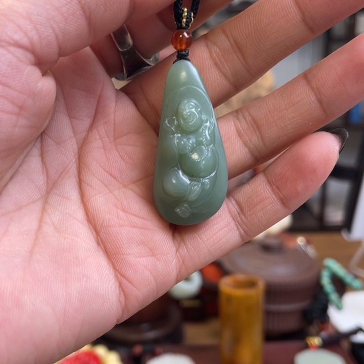 和田玉颈饰未镶嵌玉