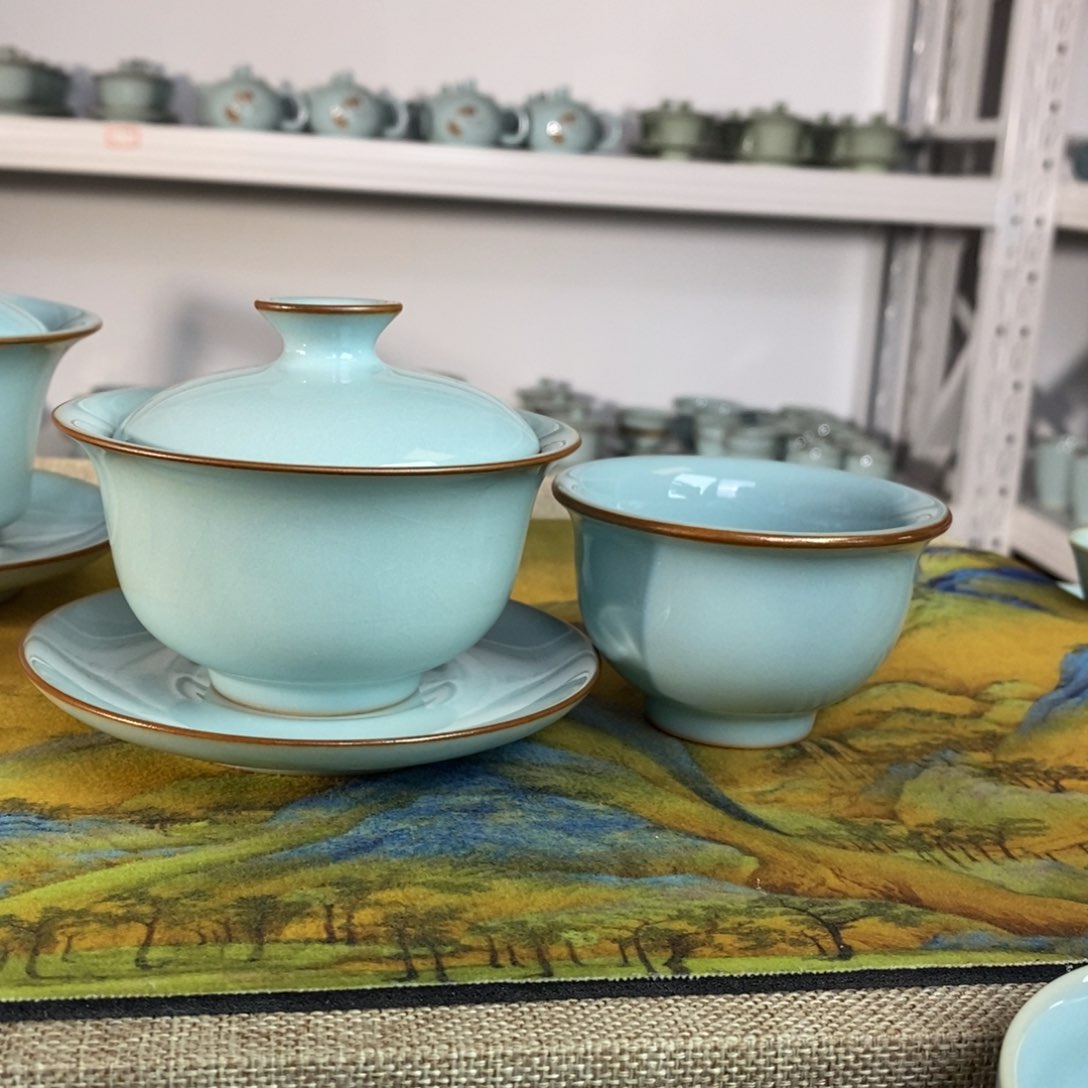 【闪购商品】天青元宝盖碗微微瑕➕压手杯。。。