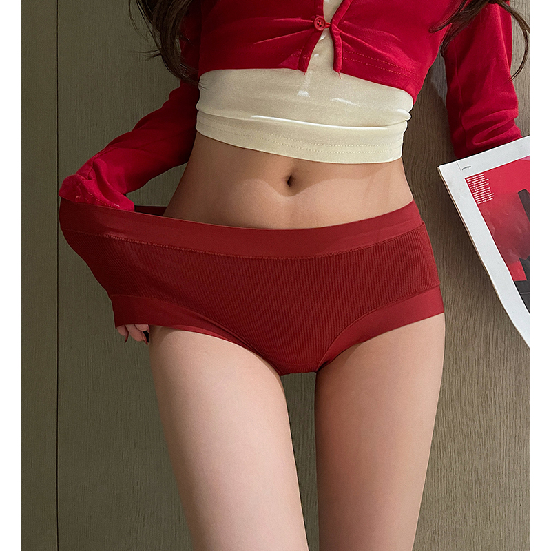 黄油草莓【三条装】红色本命年无痕透气亲肤包臀不夹臀中腰三角裤