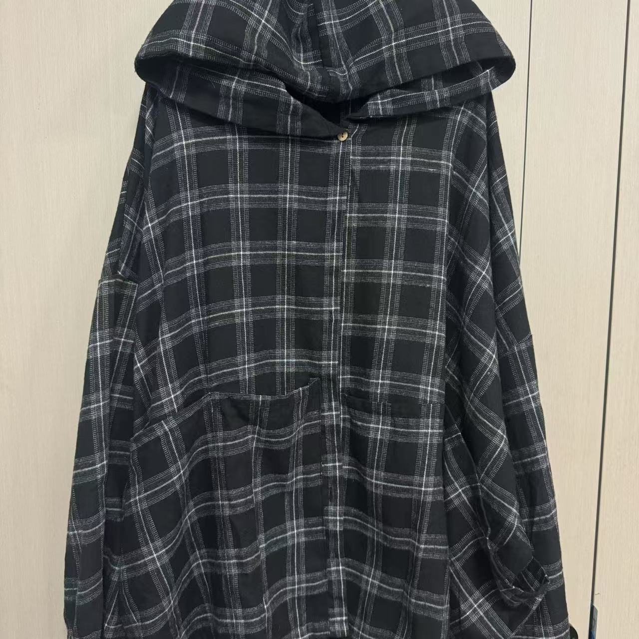 【沐木流浪记】黑色白线格子连帽四兜女装风衣外套z