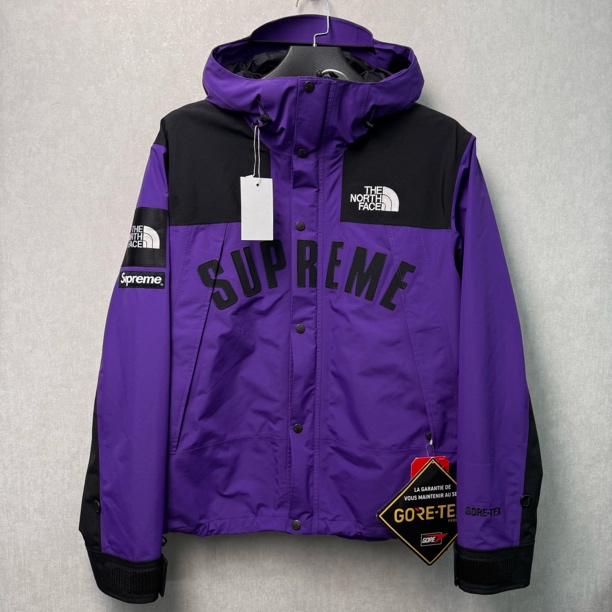 未使用 Supreme 北面supreme联名冲锋衣L码