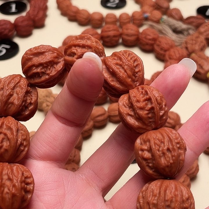 厚***8吊坠文玩核桃京八棱