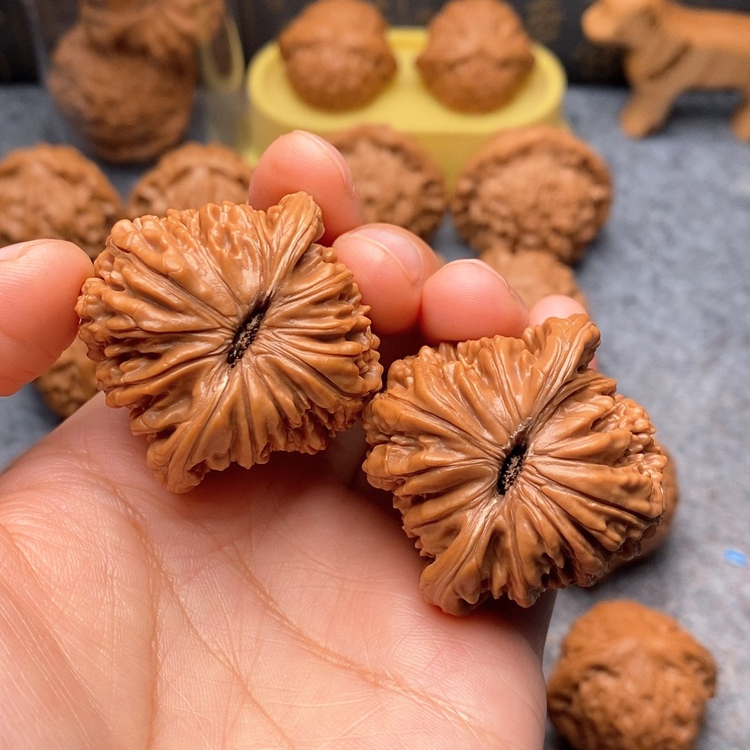 文玩核桃把件四座楼42全品