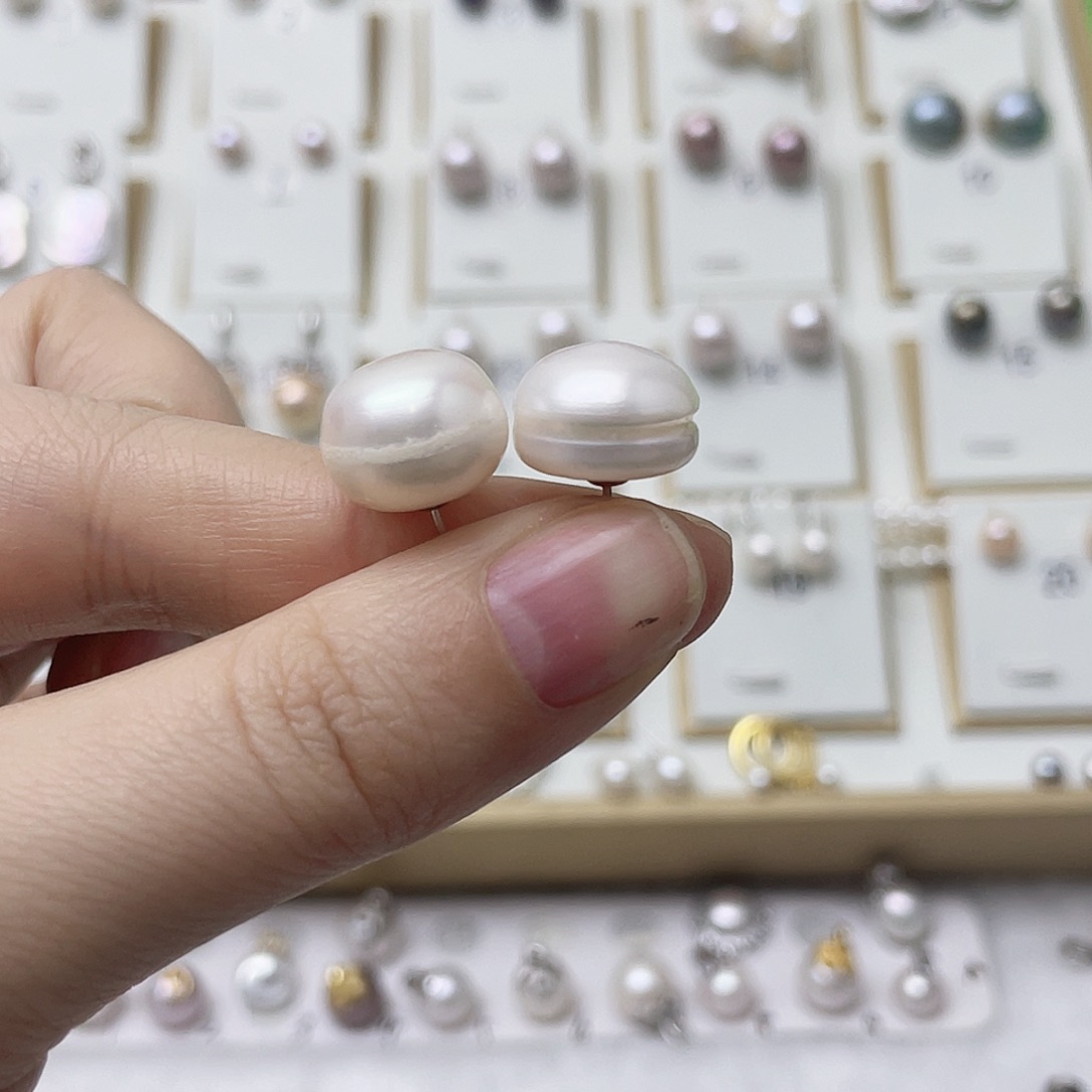 Y***a银S925镶嵌淡水珍珠耳饰