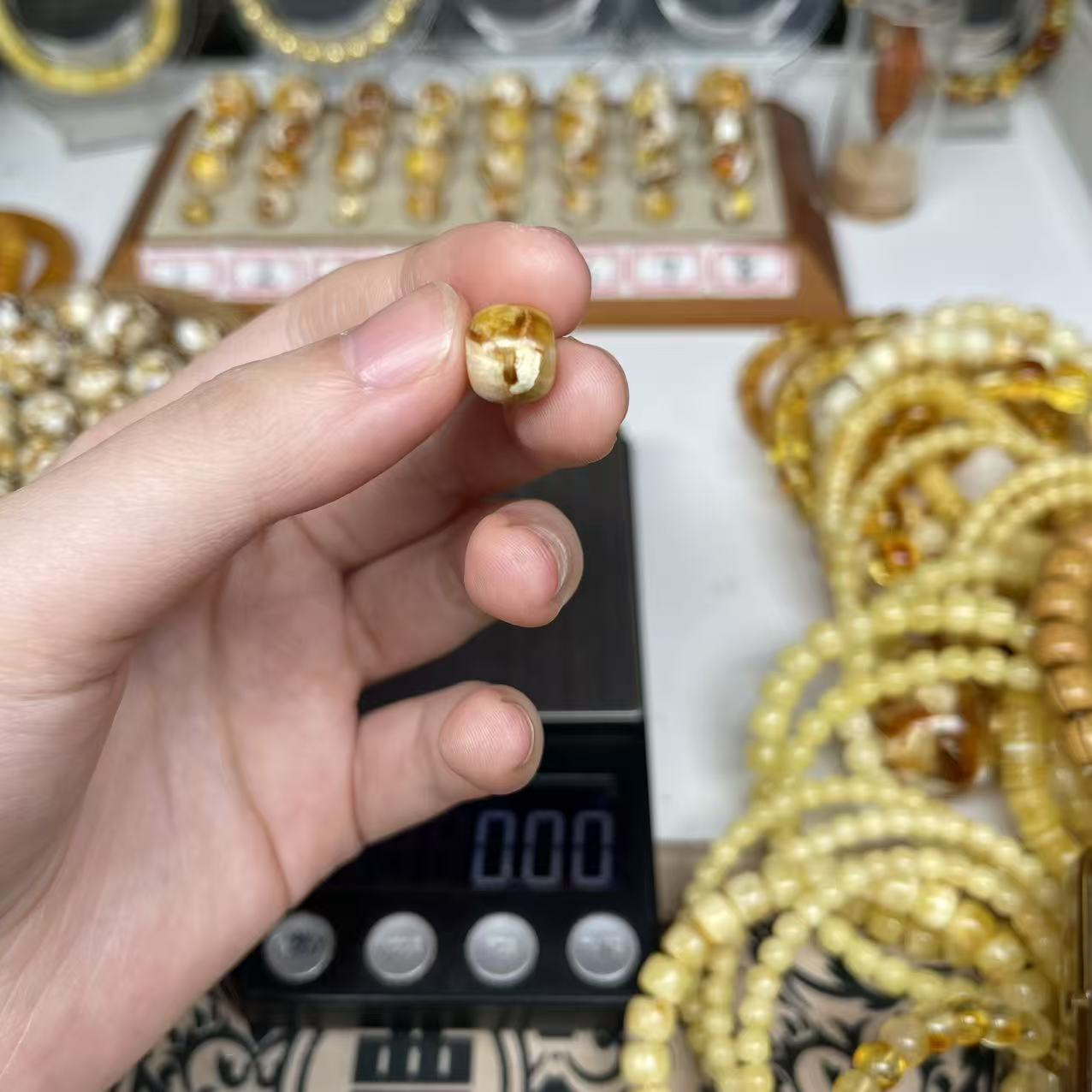 沁色蜜蜡白花老邢一物一图尺寸10mm乘9.1mm好看1219号