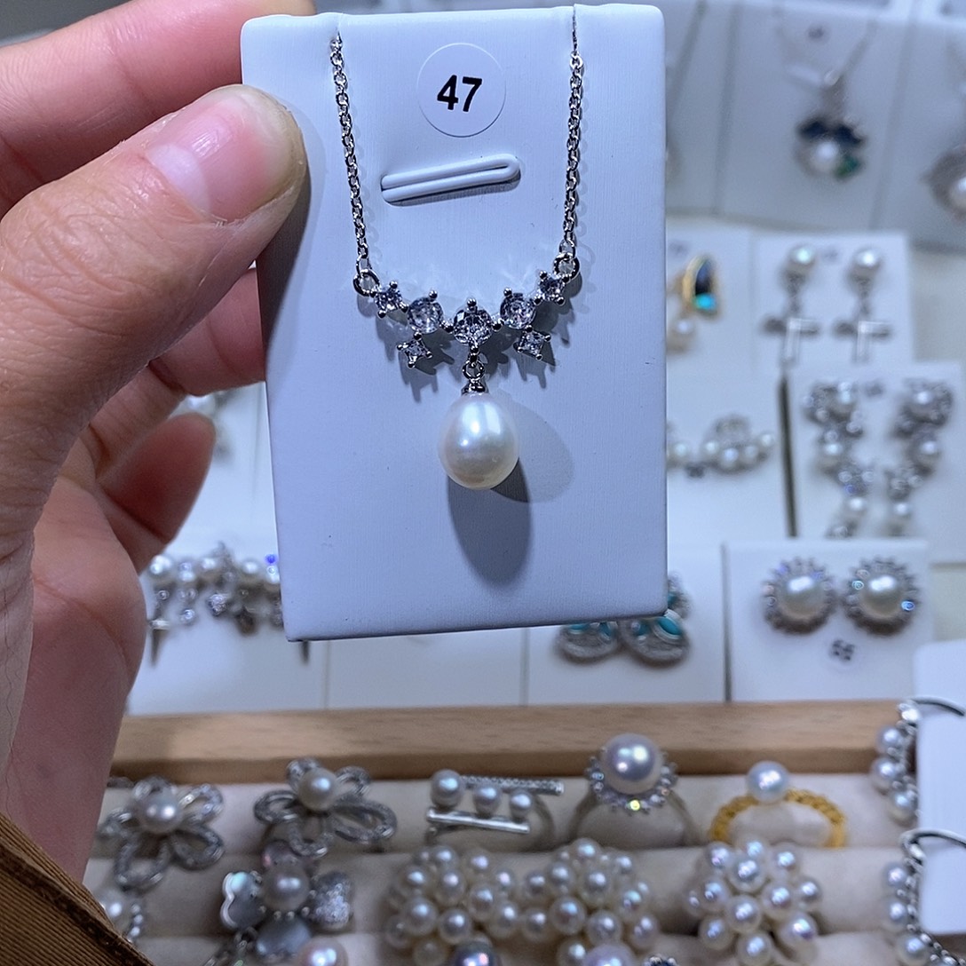 淡水珍珠耳饰未镶嵌