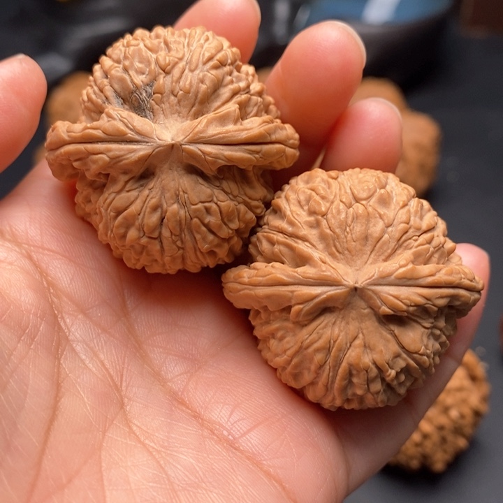 文玩核桃把件球白40尺