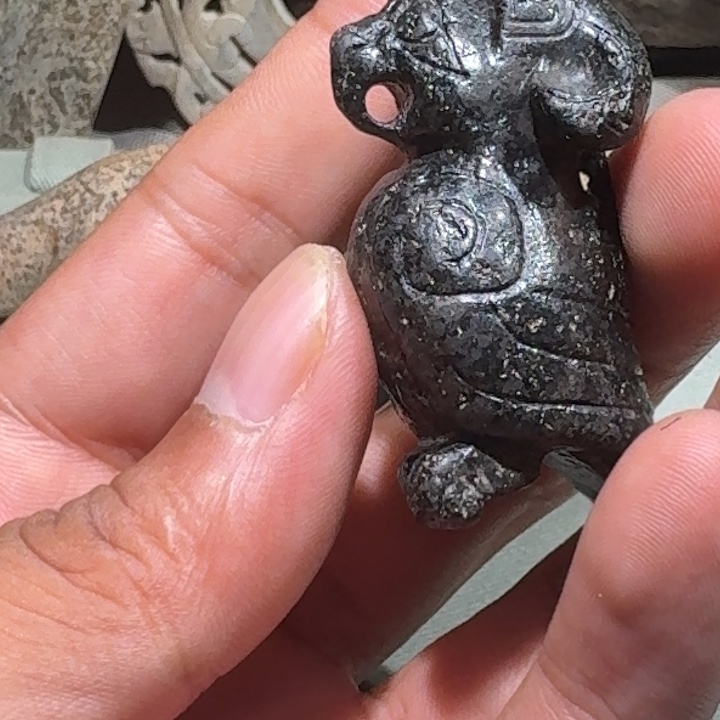 木***间和田玉（糖玉）未镶嵌挂件