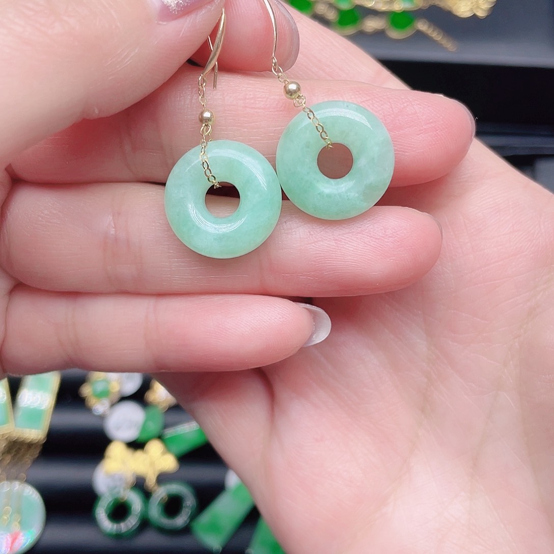 翡翠耳饰18K金镶嵌天然翡翠