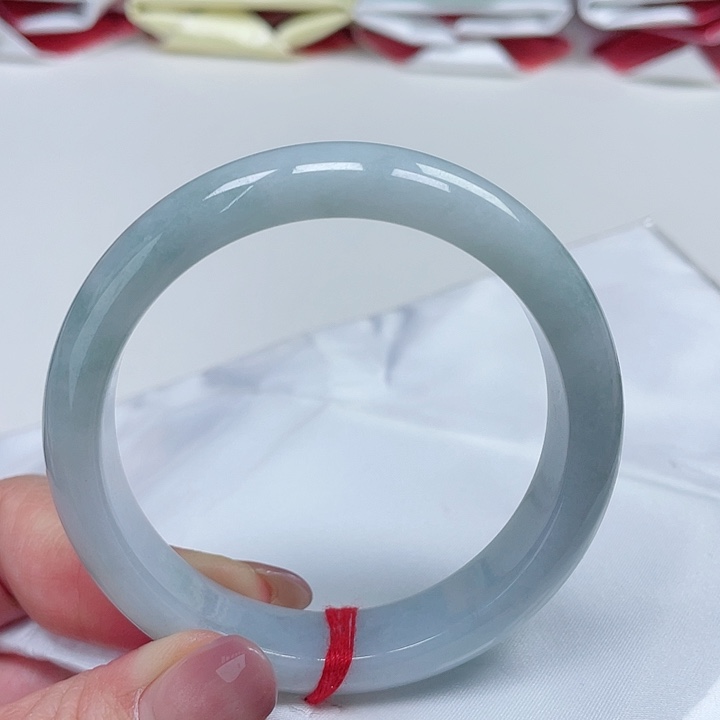 翡翠手镯未镶嵌缅甸翡翠