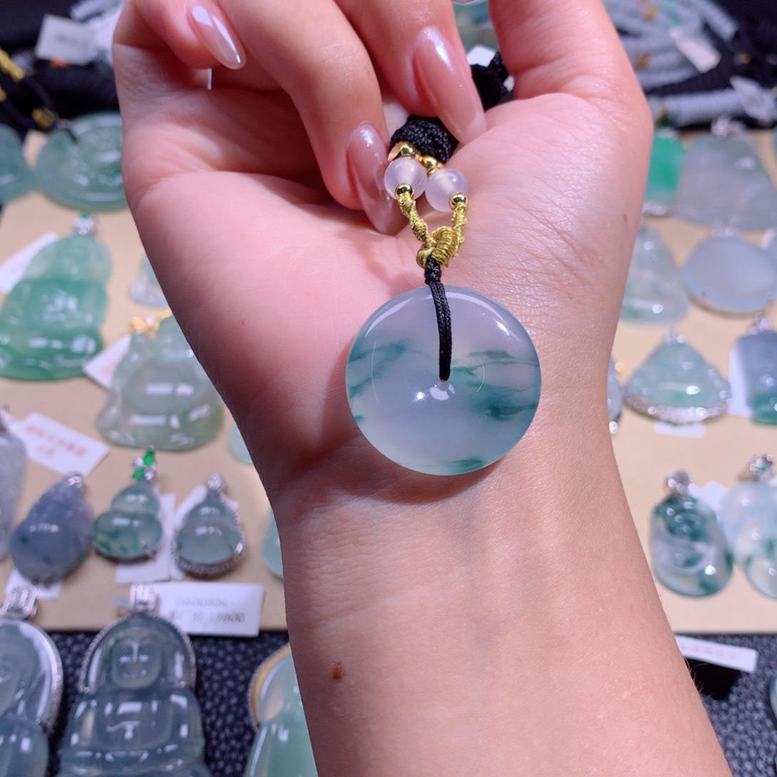 翡翠吊坠(不含链)未镶嵌26.5-6