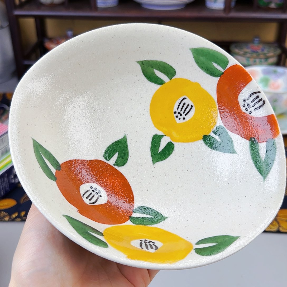 他家茶具瓷器真美！