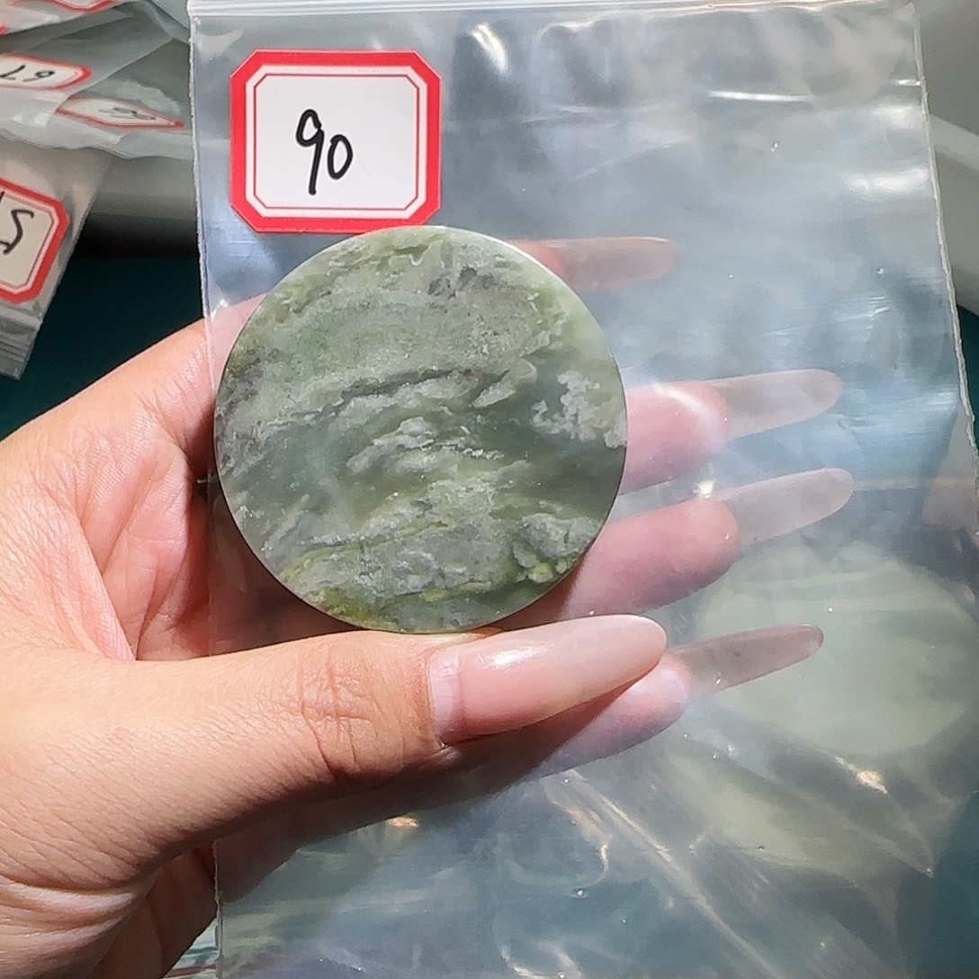 和田玉未镶嵌珠宝半成品