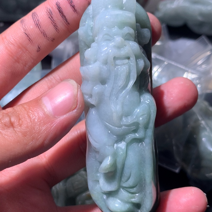 翡翠未镶嵌颈饰保真天然a货翡翠