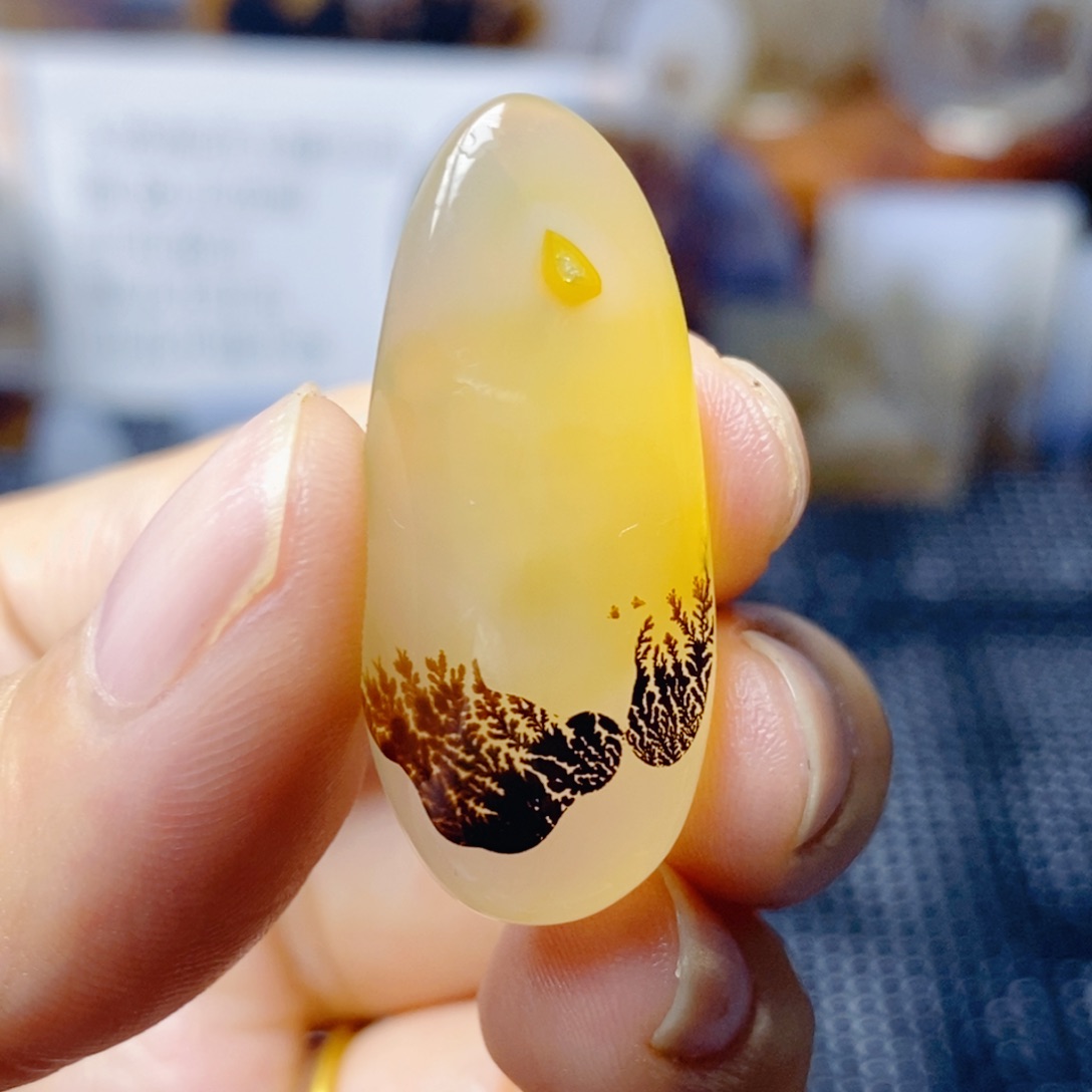 玛瑙/玉髓未镶嵌珠宝奇石