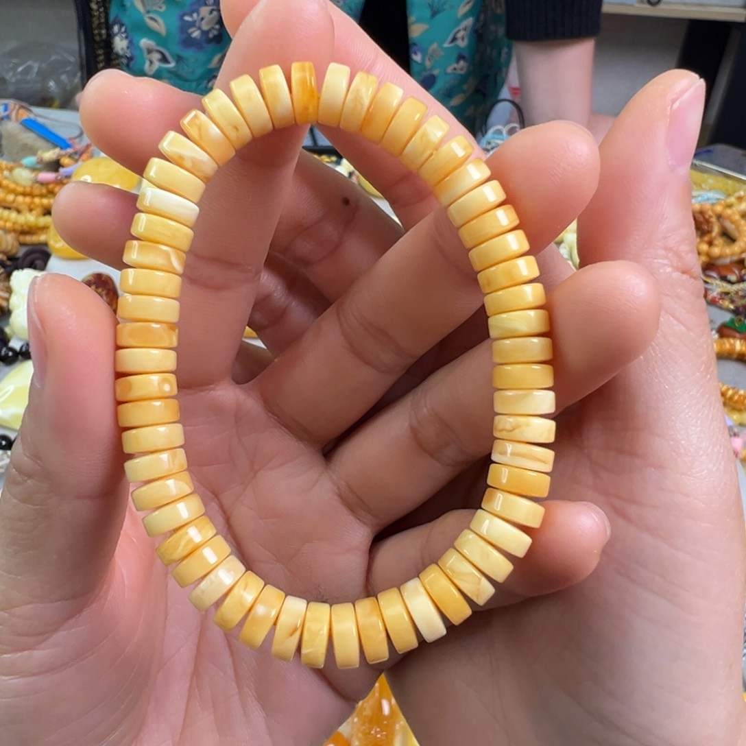 蜜蜡裸石未镶嵌蜜蜡