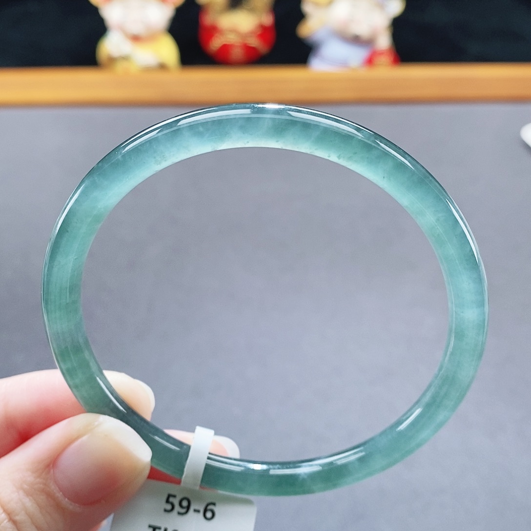 翡翠未镶嵌手镯115