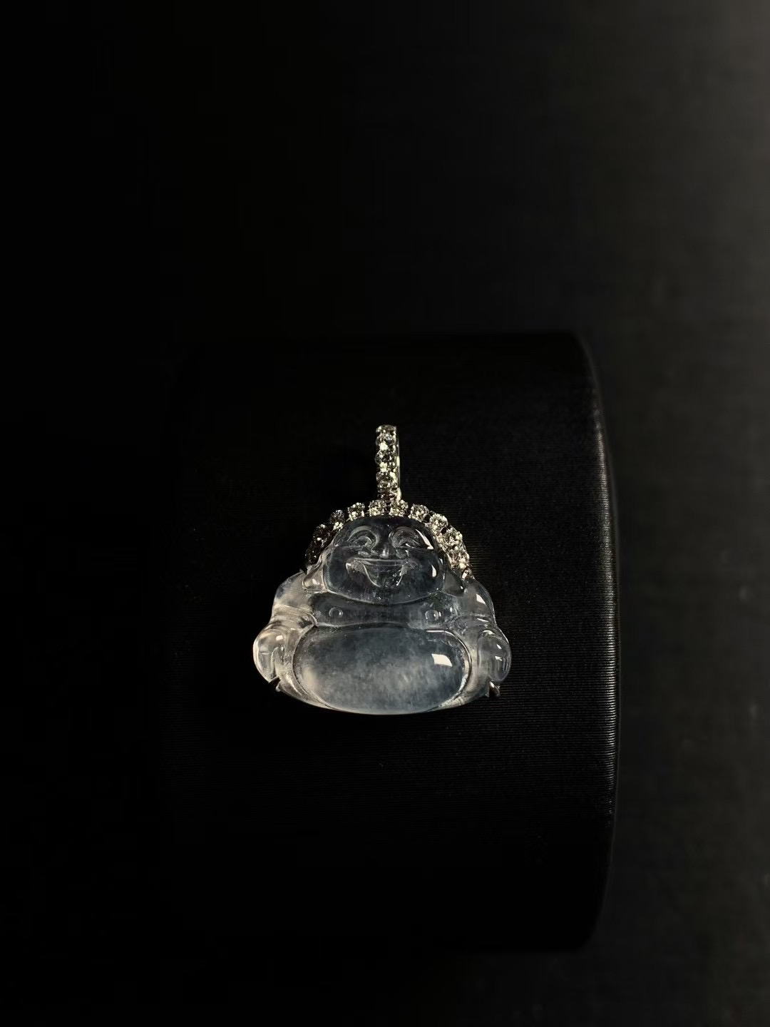 缅甸A货翡翠玻璃种佛