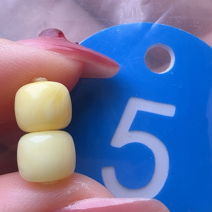 蜜蜡裸石未镶嵌7mm 老型