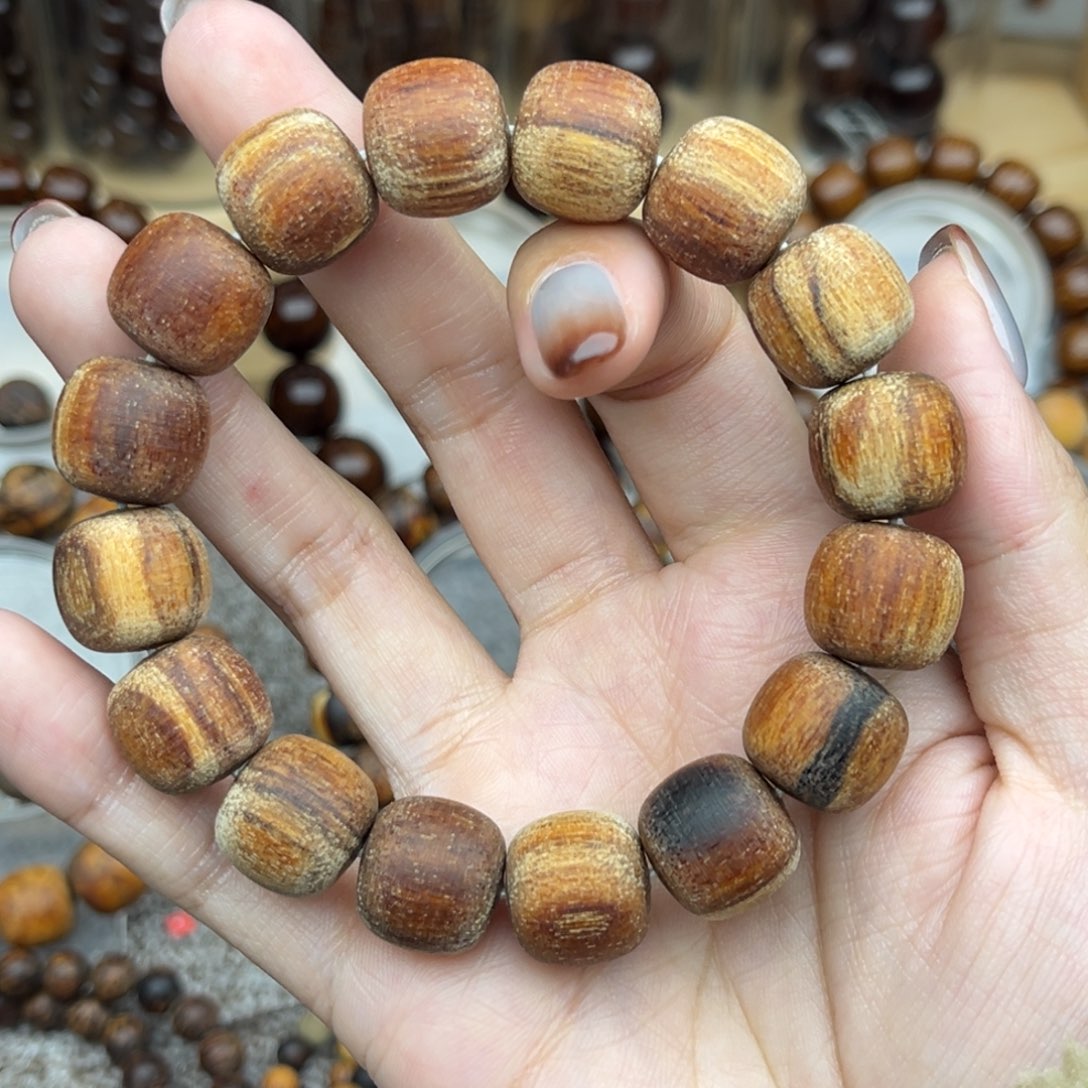 贡木印尼13/14血珀妖花