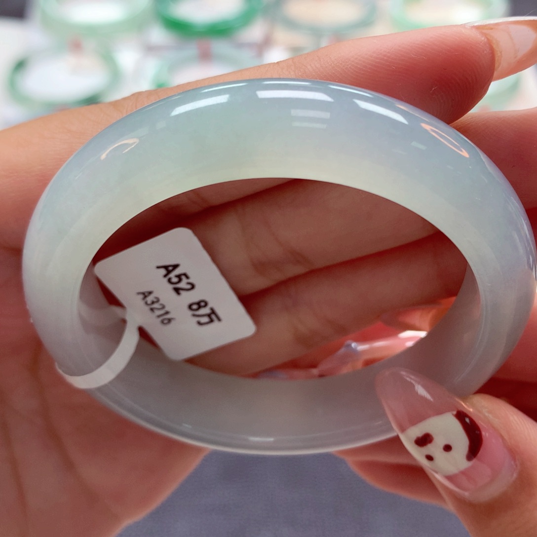 翡翠手镯未镶嵌（莫莫26）52正12号