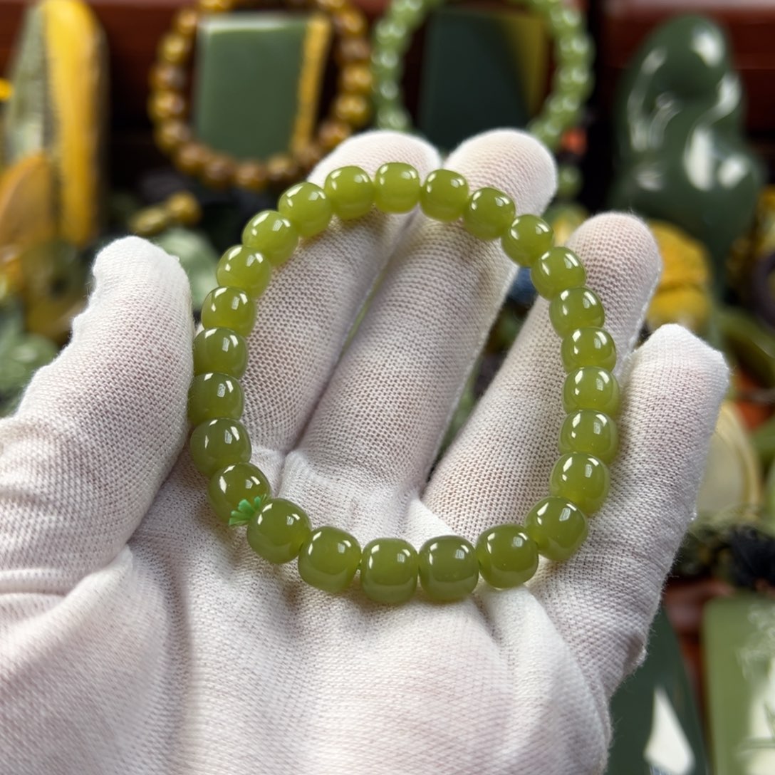 岫岩老玉（透闪石质玉）手链未镶嵌