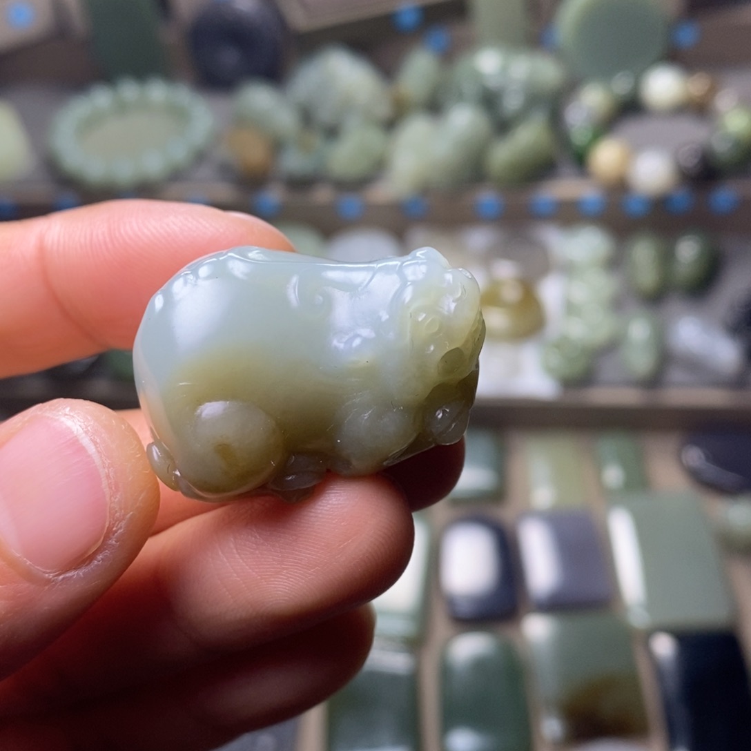 和田玉颈饰未镶嵌