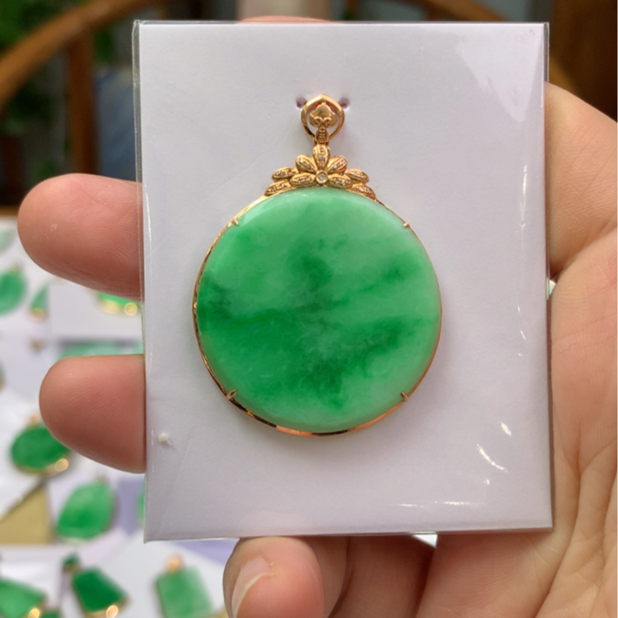 【闪购商品】翡翠颈饰18K金镶嵌翡翠首饰