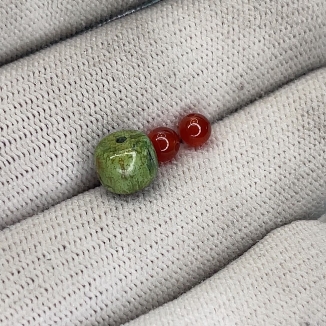 梅***行南红玛瑙未镶嵌配饰