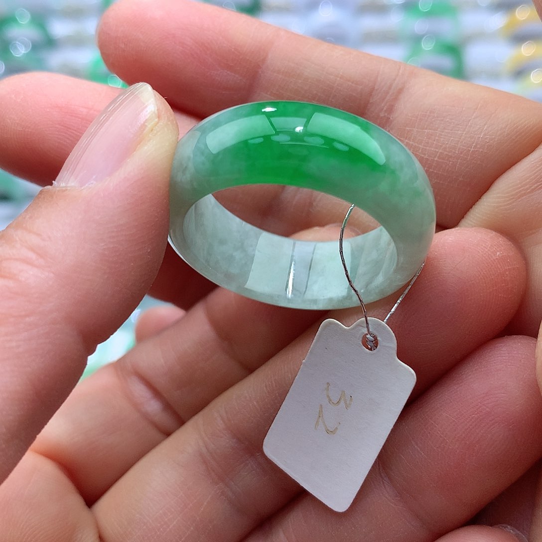 翡翠戒指未镶嵌32号