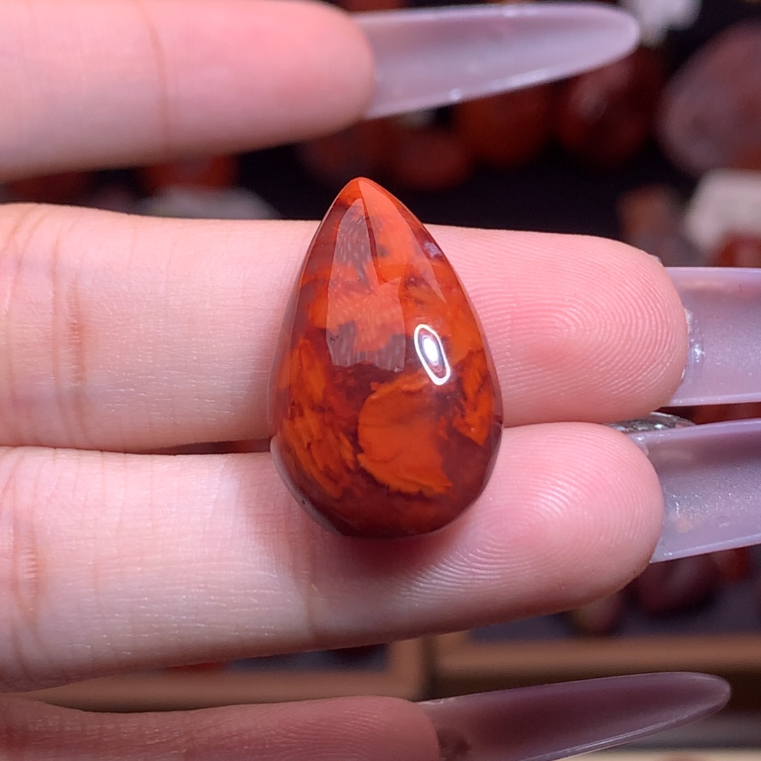 南红玛瑙未镶嵌珠宝半成品水滴吊坠